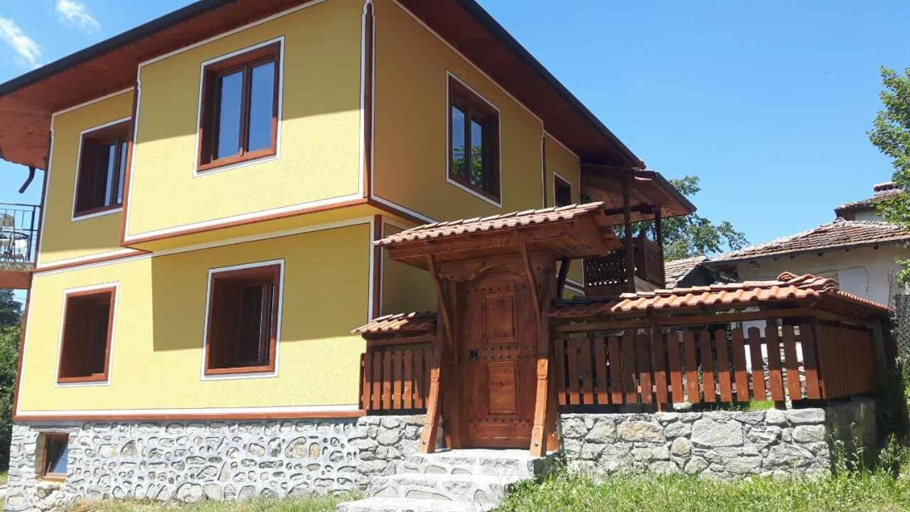 Къща за гости Феникс Копривштица Экстерьер фото